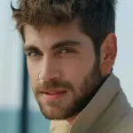 معرفی و دانلود رمان زیر یک سقف اثری از فاطمه اشکو معرفی و دانلود رمان زیر یک سقف اثری از فاطمه اشکو