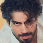 معرفی و دانلود رمان شکارگر (جلد اول مجموعه منظومه تاریک) اثری از پرتو فرهمند معرفی و دانلود رمان شکارگر (جلد اول مجموعه منظومه تاریک) اثری از پرتو فرهمند